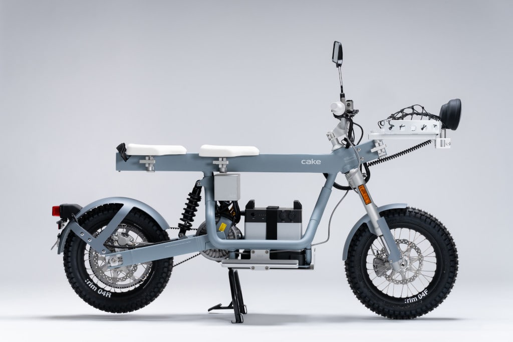 Cake-Ösa-Flex-E-Transportbike-E-Motorrad  in grau seitlich komplett inkl. Korb vorne