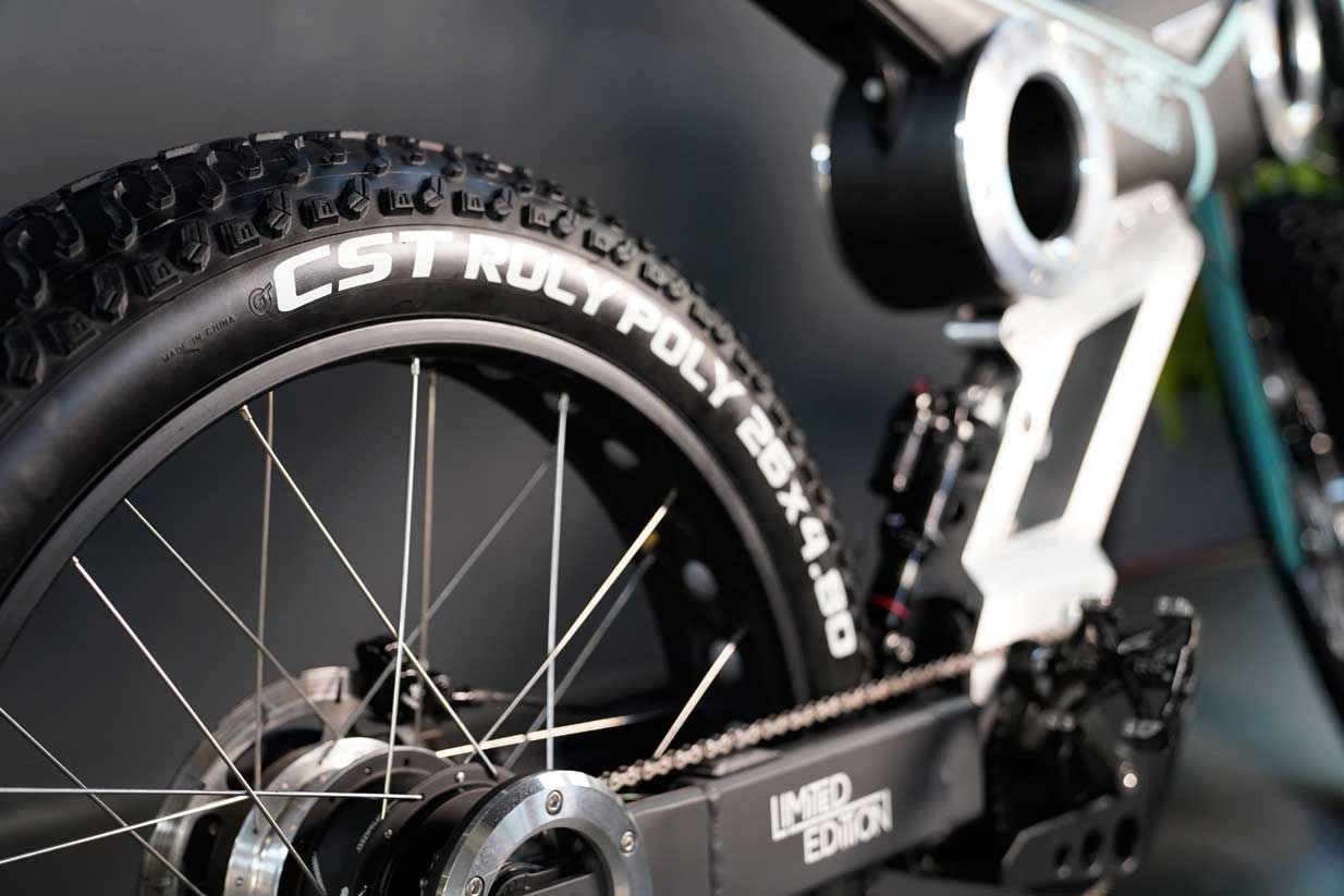 Moto-Parilla-Factory-Istinto-Carbon-E-Bike-E-SUV-Pedelec Detailansicht