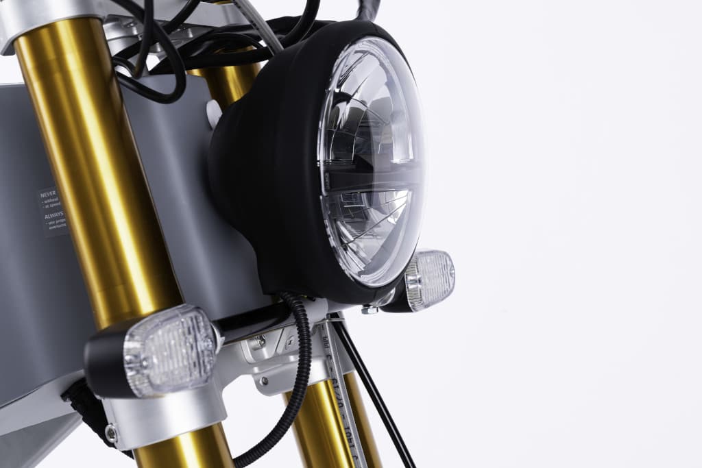 Cake-Kalk E-Motorrad  Detailbild Vorderlicht