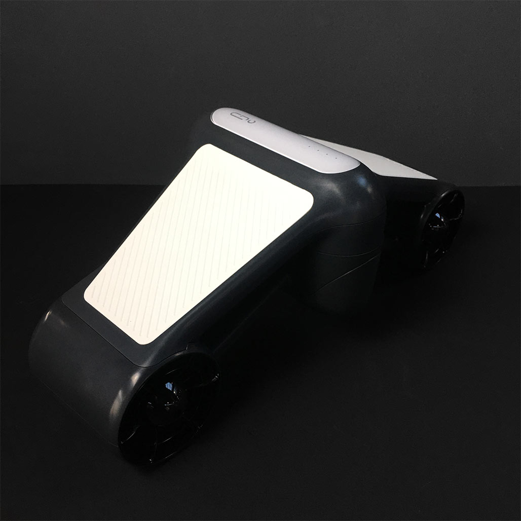 Geneinno-Trident-Mini-seascooter-tauchscooter schwarz-weiß-seitlich Detail 1