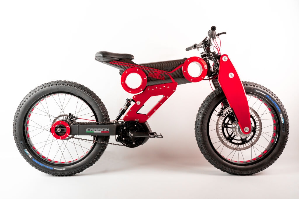 Moto-Parilla-Series-2-2021-SUV-E-Bike-Pedelec-Rot seitlich